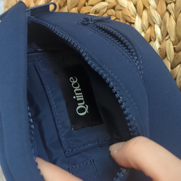 Quince All-Day Navy Neoprene Belt Bag - Picture 4 of 11